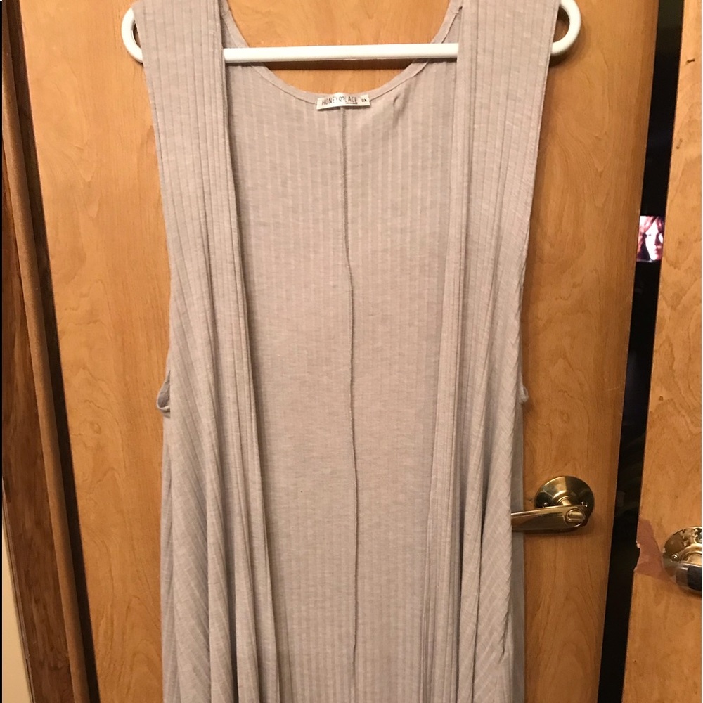 Heather gray Tahoe vest